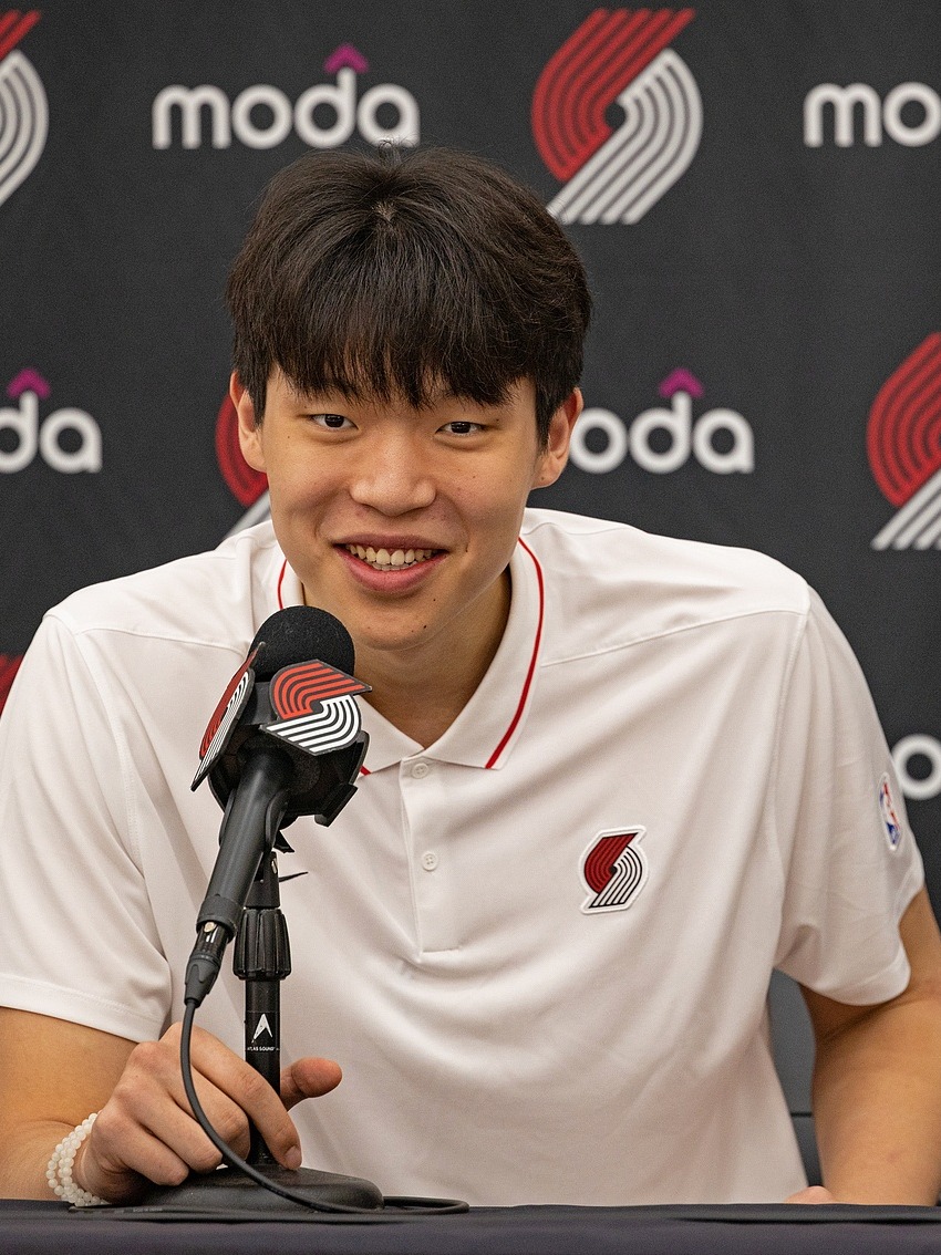 包含ESPN总结夏联:杨瀚森最受关注新秀两大能力获得称赞的词条