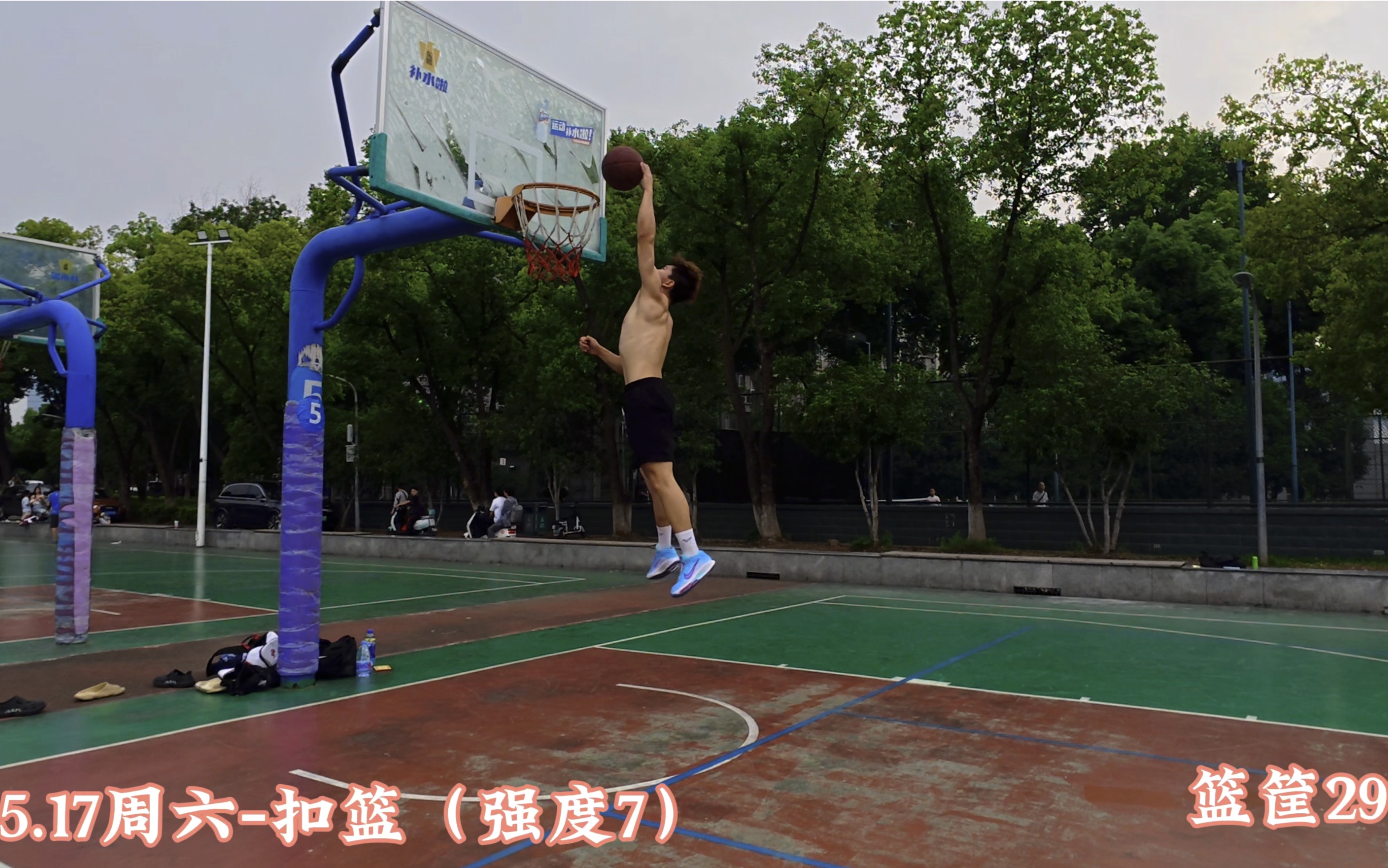 广东男篮更新训练日常：弹跳爆发力&amp;上肢专项训练的简单介绍