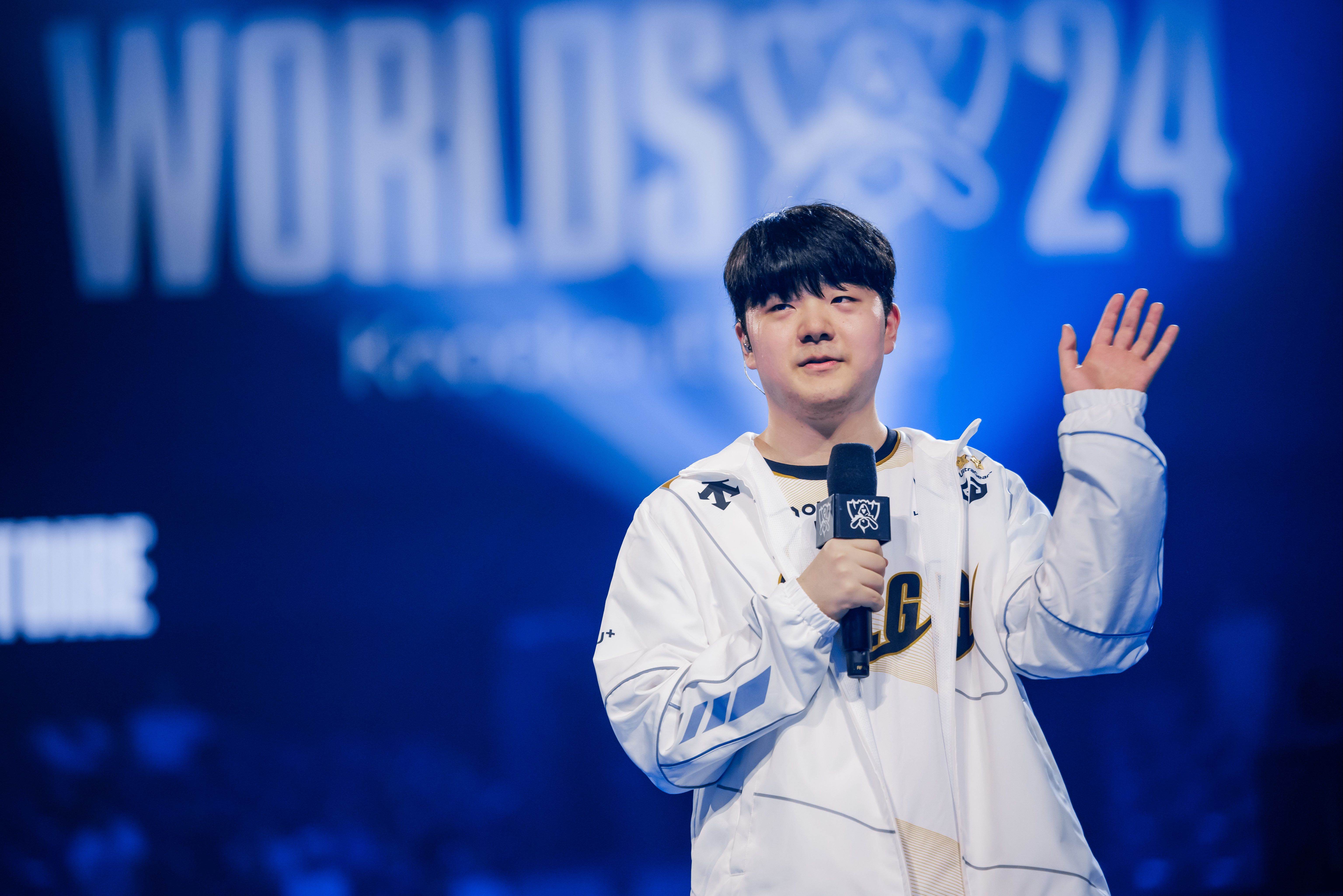 G21-0FLY：霞洛组合完美发挥，G2复仇FLY晋级八强(tes零封g2晋级决赛)