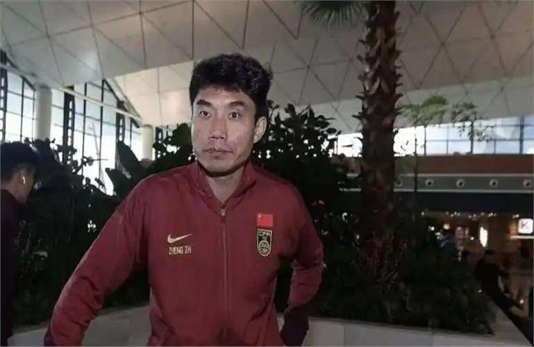 前国脚曝国足新帅人选，直指45岁亚洲足球先生，范志毅被淘汰(前国脚潜逃国外都有谁)